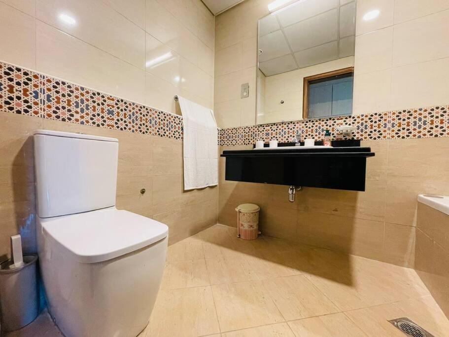 Newly Furnished 1 Bedroom Full Apartment Abu Dhabi