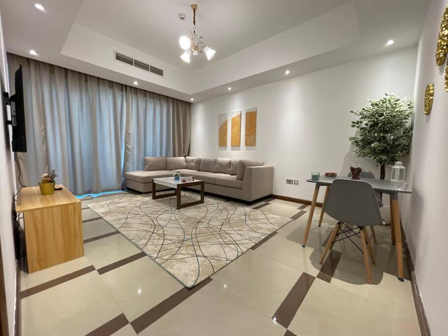 Apartment Newly Furnished 1 Bedroom Full